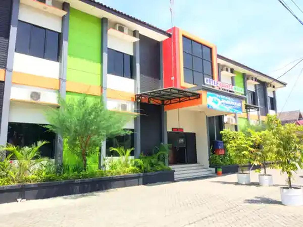 Reddoorz At Hotel Nuansa Ngawi Luaran gambar